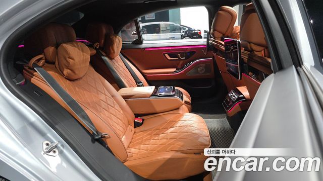 Mercedes-Benz S-Class 2021 — photo 17