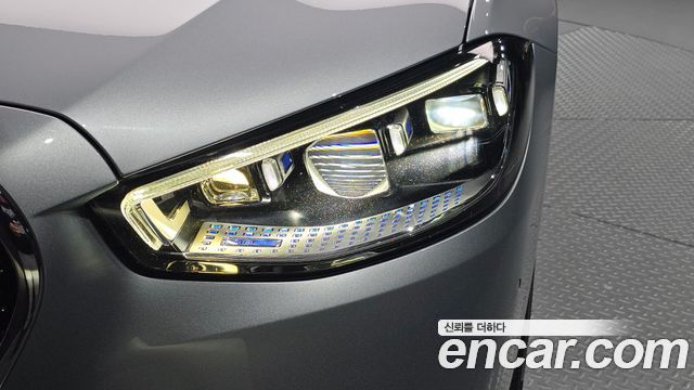 Mercedes-Benz S-Class 2021 — photo 8