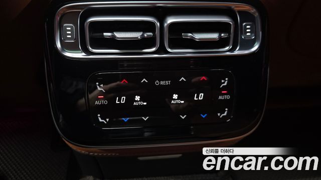Mercedes-Benz S-Class 2021 — photo 28