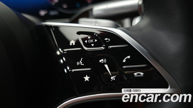 Mercedes-Benz S-Class 2021 — photo 32