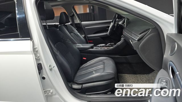 Hyundai Sonata 2020 — photo 12