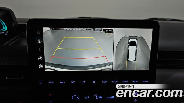 Hyundai Staria 2025 — photo 20