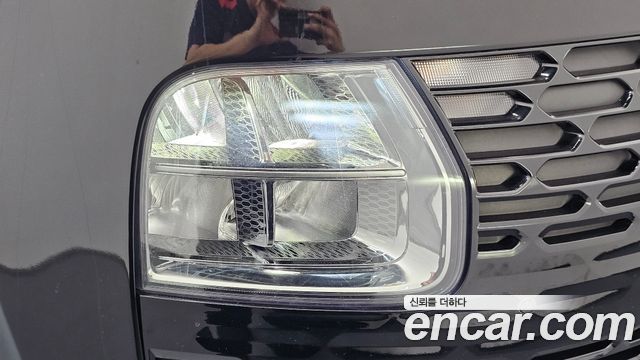 Hyundai Staria 2025 — photo 8