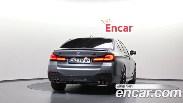 BMW 5-Series 2023 — photo 4