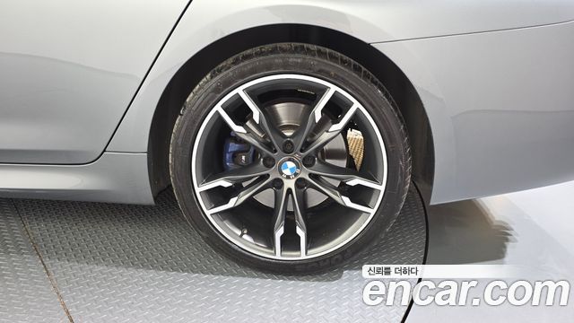 BMW 5-Series 2023 — photo 7