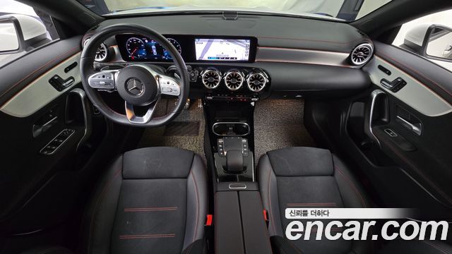 Mercedes-Benz CLA-Class 2023 — photo 10