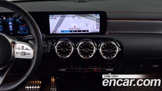 Mercedes-Benz CLA-Class 2023 — photo 18