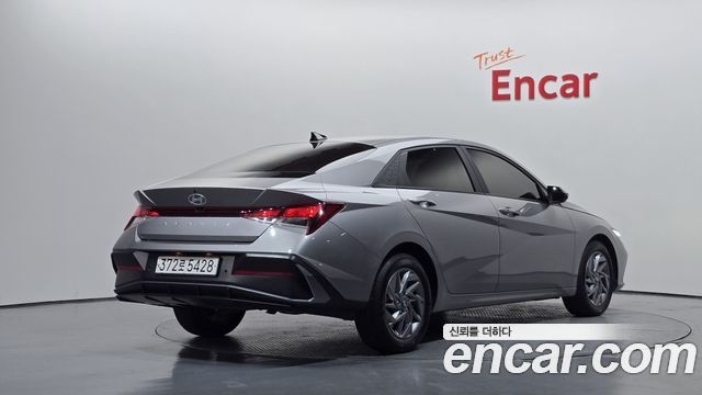 Hyundai AVANTE 2024 — photo 2