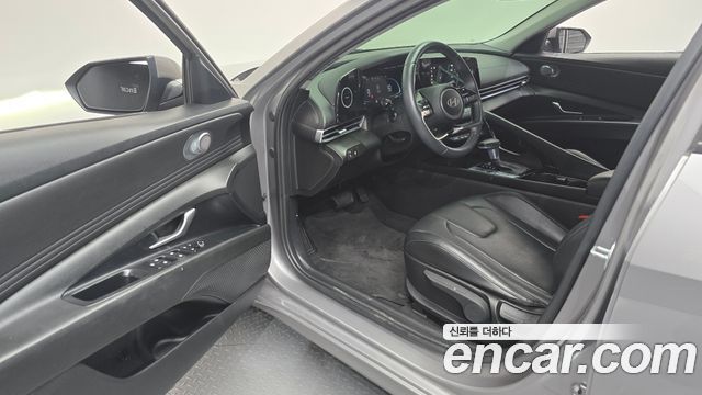 Hyundai AVANTE 2024 — photo 11