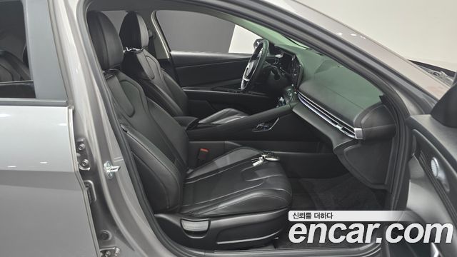 Hyundai AVANTE 2024 — photo 12