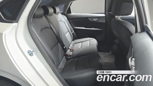 Kia K3 2024 — photo 16
