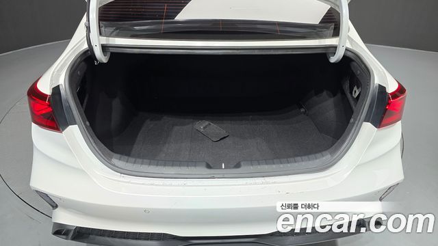 Kia K3 2024 — photo 25