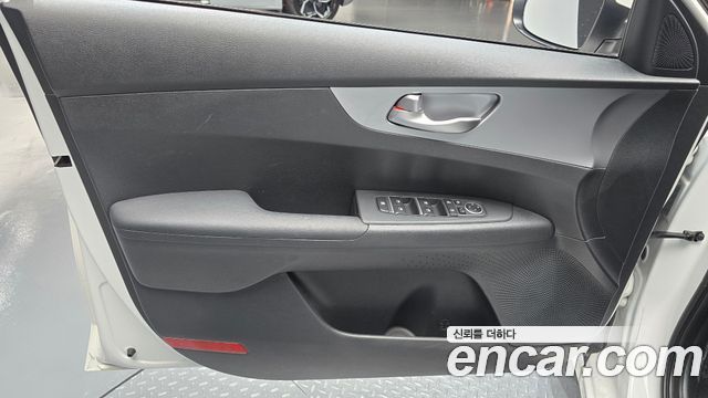 Kia K3 2024 — photo 14