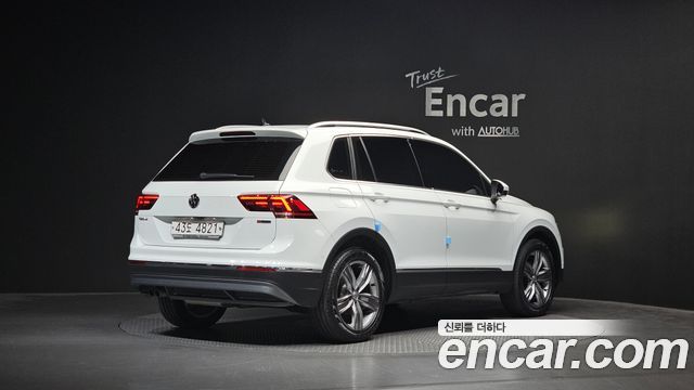 Volkswagen Tiguan 2018 — photo 2