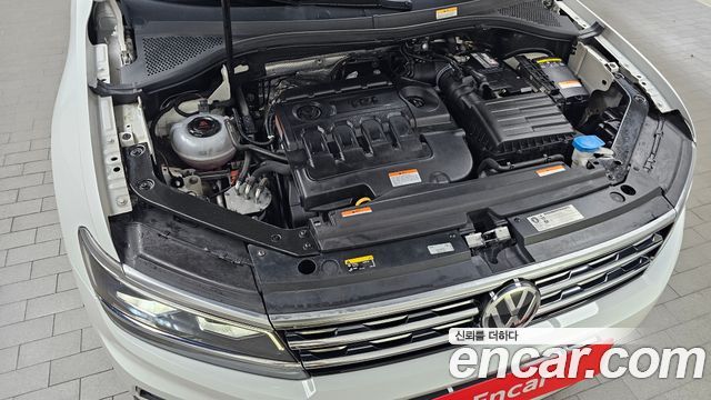 Volkswagen Tiguan 2018 — photo 6