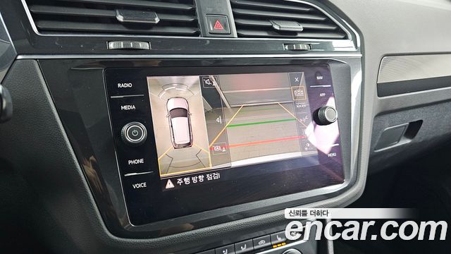 Volkswagen Tiguan 2018 — photo 20