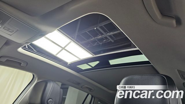 Volkswagen Tiguan 2018 — photo 22