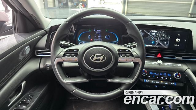 Hyundai AVANTE 2024 — photo 16