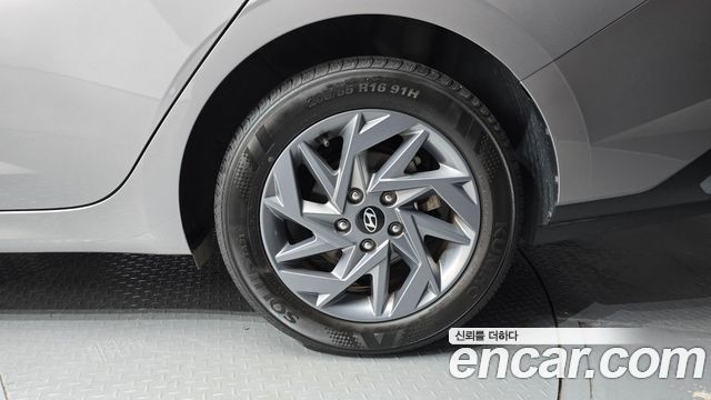 Hyundai AVANTE 2024 — photo 7