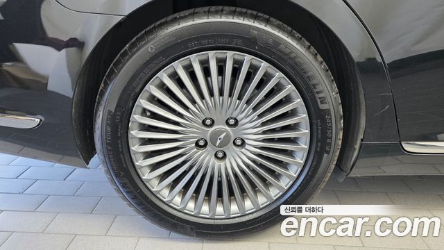 Genesis G90 2019 — photo 5