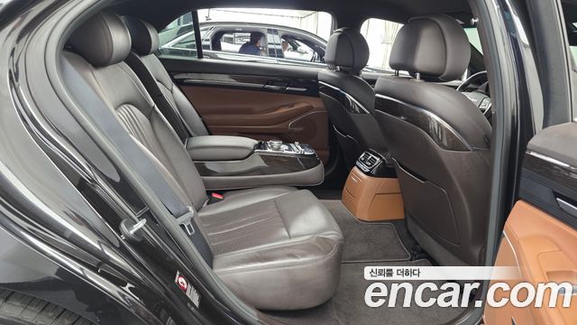 Genesis G90 2019 — photo 12