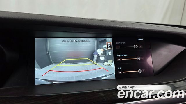 Genesis G90 2019 — photo 15
