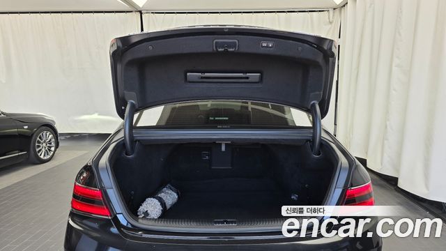 Genesis G90 2019 — photo 20
