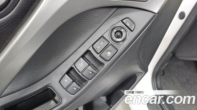 Hyundai AVANTE 2012 — photo 19