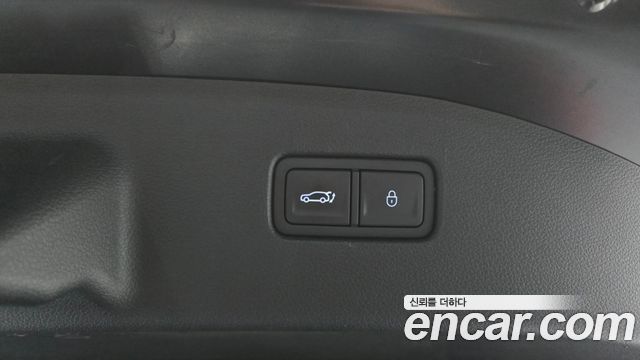 Genesis G70 2025 — photo 24