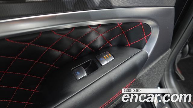 Genesis G70 2025 — photo 30