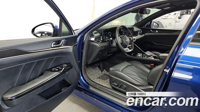 Kia K5 2023 — photo 13