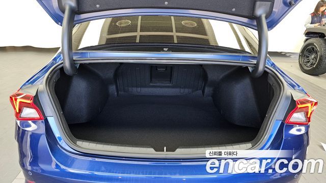 Kia K5 2023 — photo 26