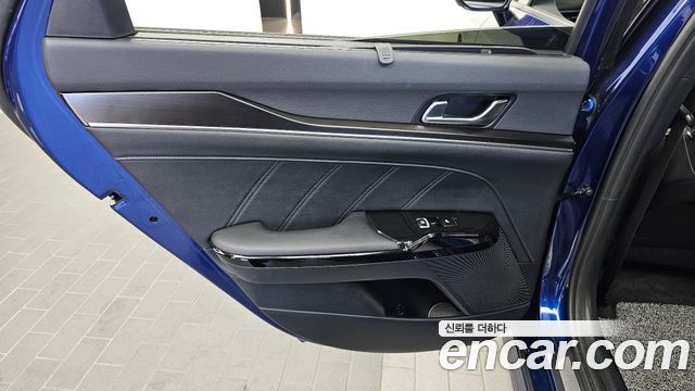 Kia K5 2023 — photo 15