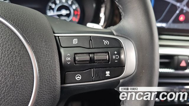 Kia K5 2023 — photo 32