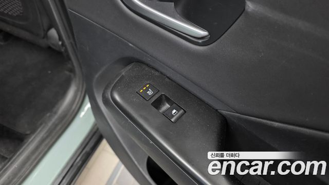 Hyundai Kona 2023 — photo 18