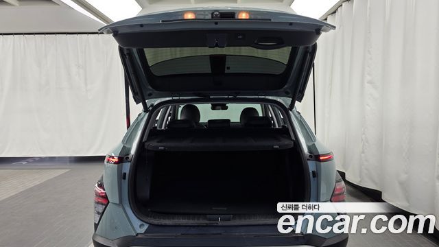 Hyundai Kona 2023 — photo 19