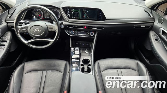 Hyundai Sonata 2022 — photo 10