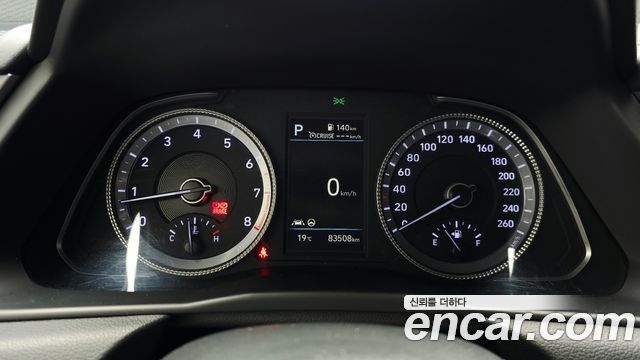 Hyundai Sonata 2022 — photo 11