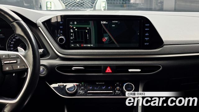 Hyundai Sonata 2022 — photo 19