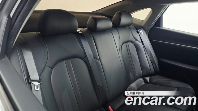 Hyundai Sonata 2022 — photo 24