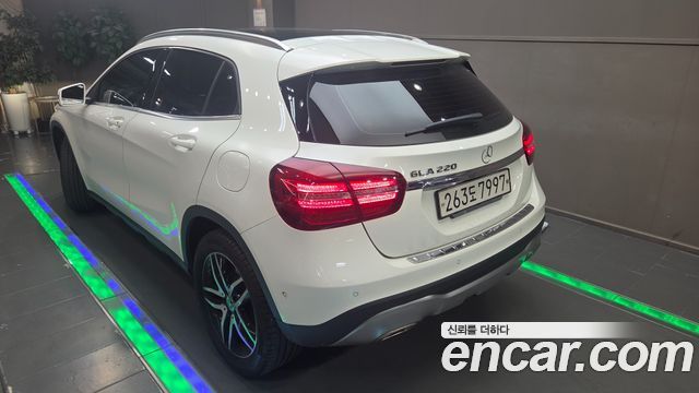 Mercedes-Benz GLA-Class 2019 — photo 6