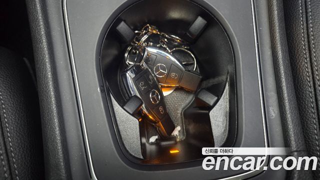 Mercedes-Benz GLA-Class 2019 — photo 15