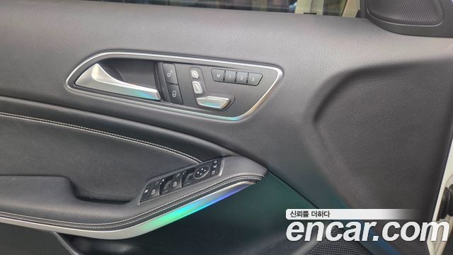 Mercedes-Benz GLA-Class 2019 — photo 18