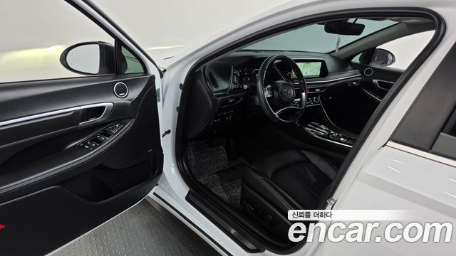 Hyundai Sonata 2023 — photo 13