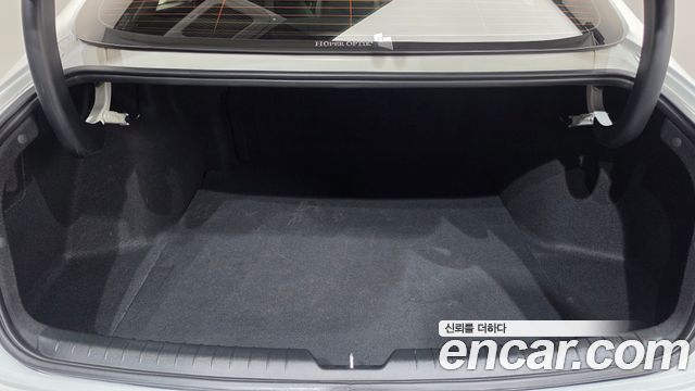 Hyundai Sonata 2023 — photo 24