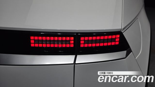 Hyundai Ioniq5 2022 — photo 9