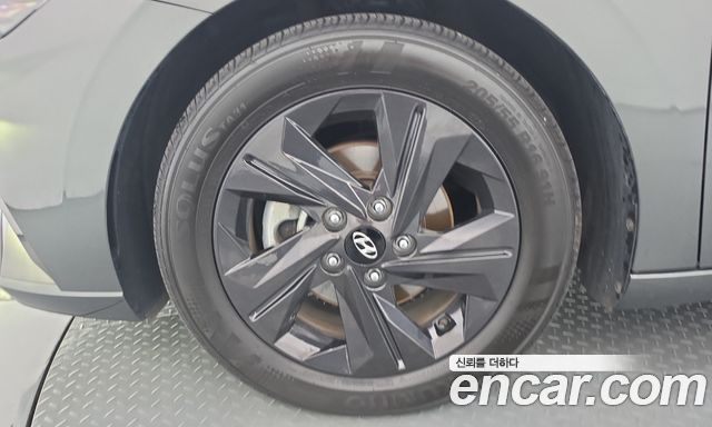 Hyundai AVANTE 2021 — photo 5