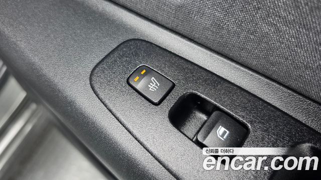 Hyundai AVANTE 2021 — photo 24