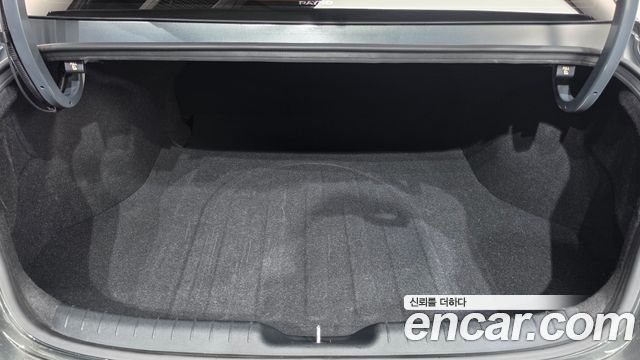 Hyundai AVANTE 2021 — photo 25