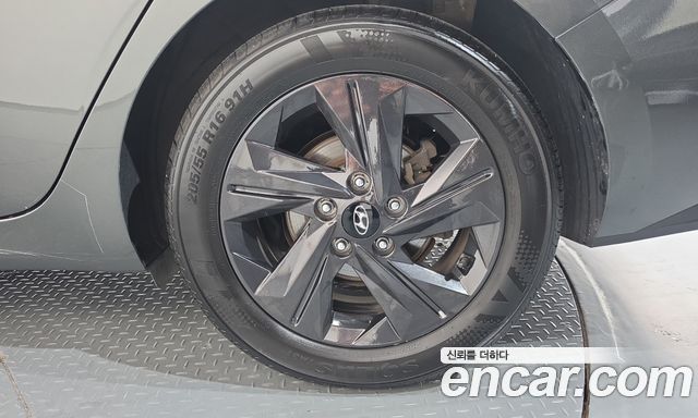 Hyundai AVANTE 2021 — photo 7